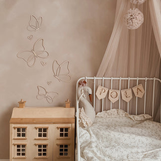 Vlinders en hartjes houten muurdecoratie