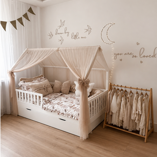Canopy tulle for a bed house