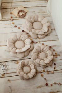 Bloem Kussen Decoratief – Naturel