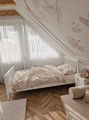 Lit standard Boho avec large barrière - 90x190cm