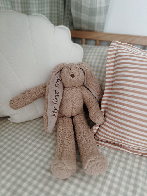 Konijn met muziek beige