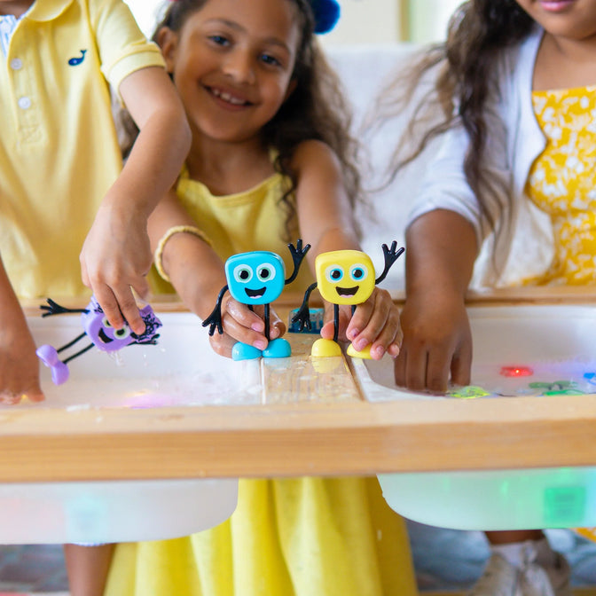 Light up cubes Blair Character - Glo Pals