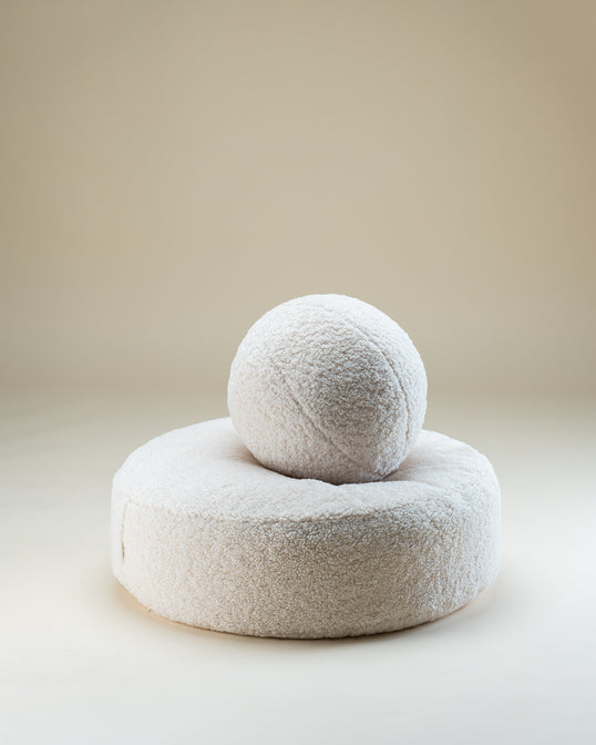 Ball Cushion Cream White - WigiWama
