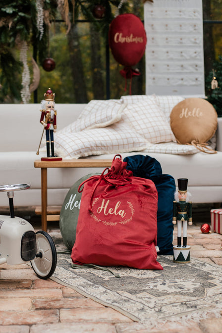 Gold gift bag with name