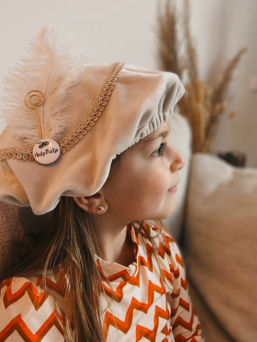 Luxe Pietenmuts met sint staf en strik - Beige velvet - Zoemi Baby