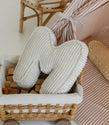 Letter kussen rib off white