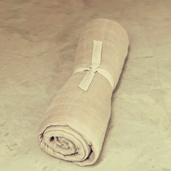 The Sandy M - 57 x 57 cm