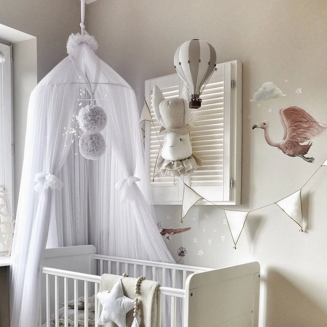 Bedhemel Tule met pompons