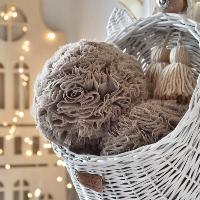 Bedhemel Tule met pompons