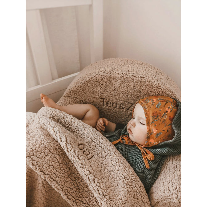 Weiche "Teddydecke" mit gesticktem Namen - beige