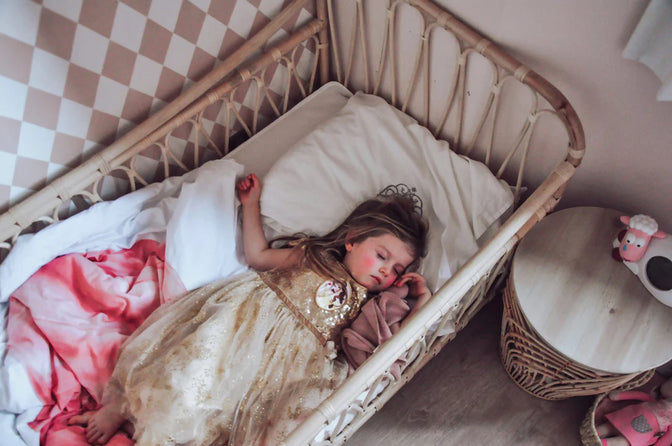 Rotan peuterbed / juniorbed Linn