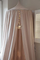 Baldaquin en tulle avec pompons