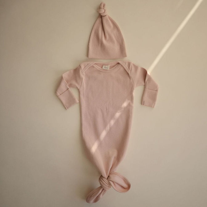 Geknoopte baby slaapzak/romper Ribbed Blush